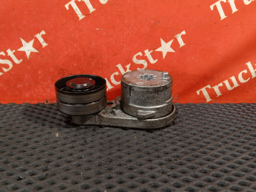 Ролик-натяжитель приводного ремня