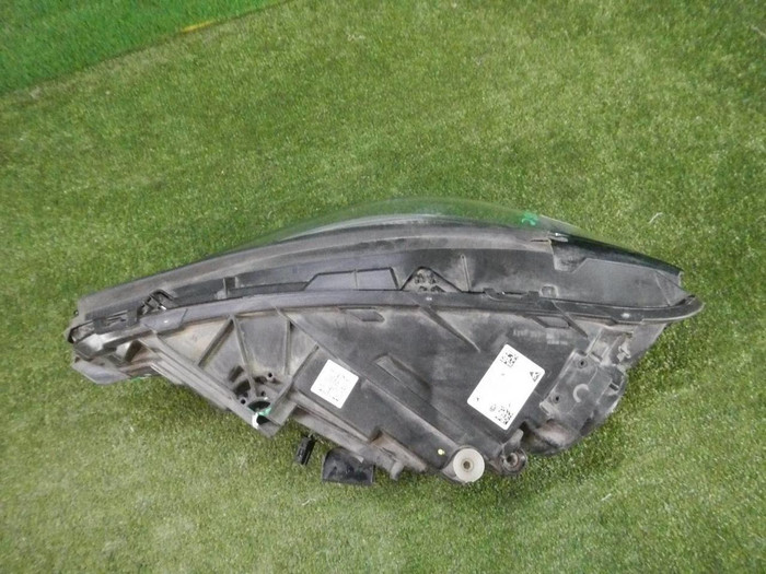 Фара правая Mercedes CLA C118 (2019-2023) LED