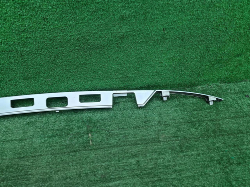 Молдинг багажника Range Rover Sport 2 L494 (13-22)
