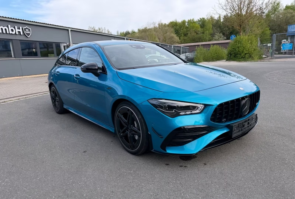 Mercedes-Benz CLA 35 AMG Shooting Brake