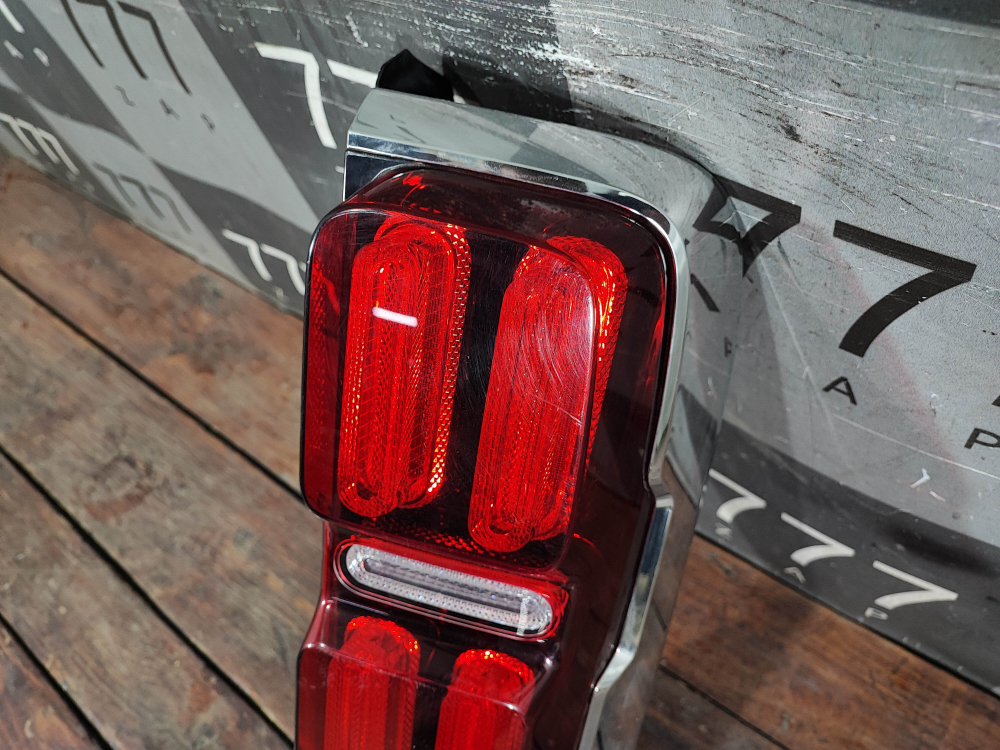 Фонарь задний правый Tank 500 21-нв Б/У Оригинал 4133115XKV3AA