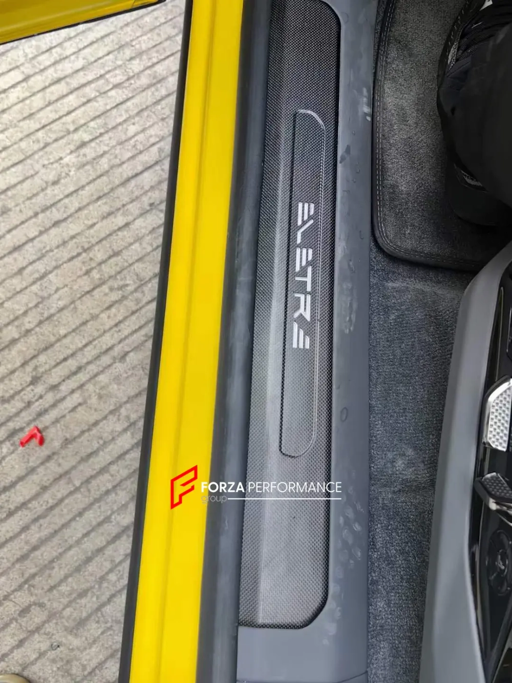 Карбоновые уплотнители дверей для Lotus Eletre Лотус Элетре