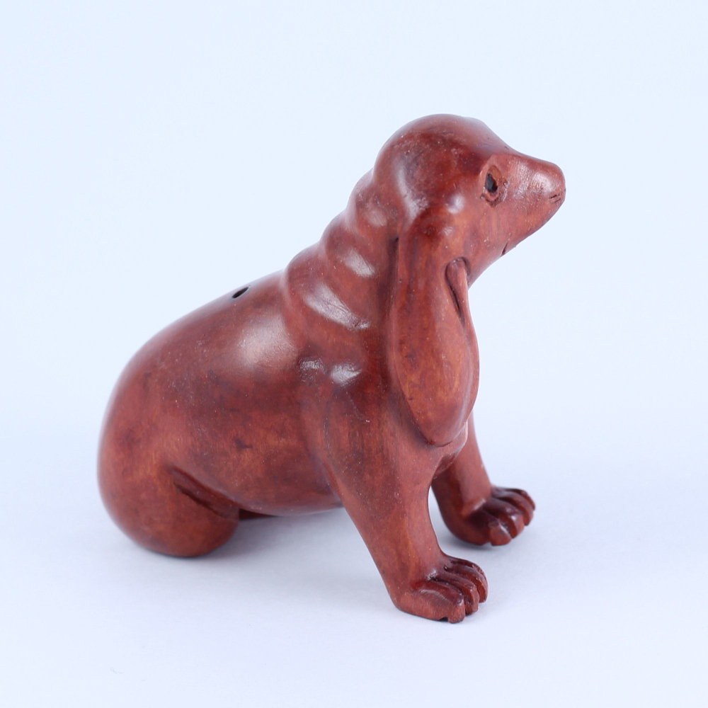 Нэцкэ Собака с длинными ушами