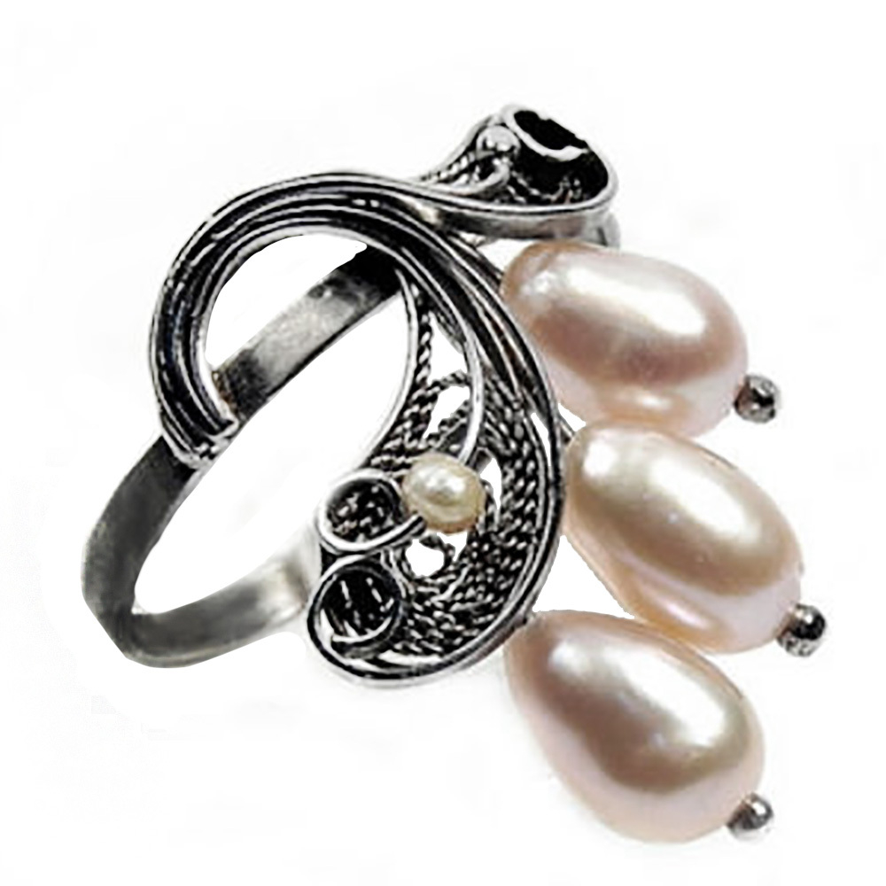 Кольцо "Ветерок" жемчуг кремовый, скань