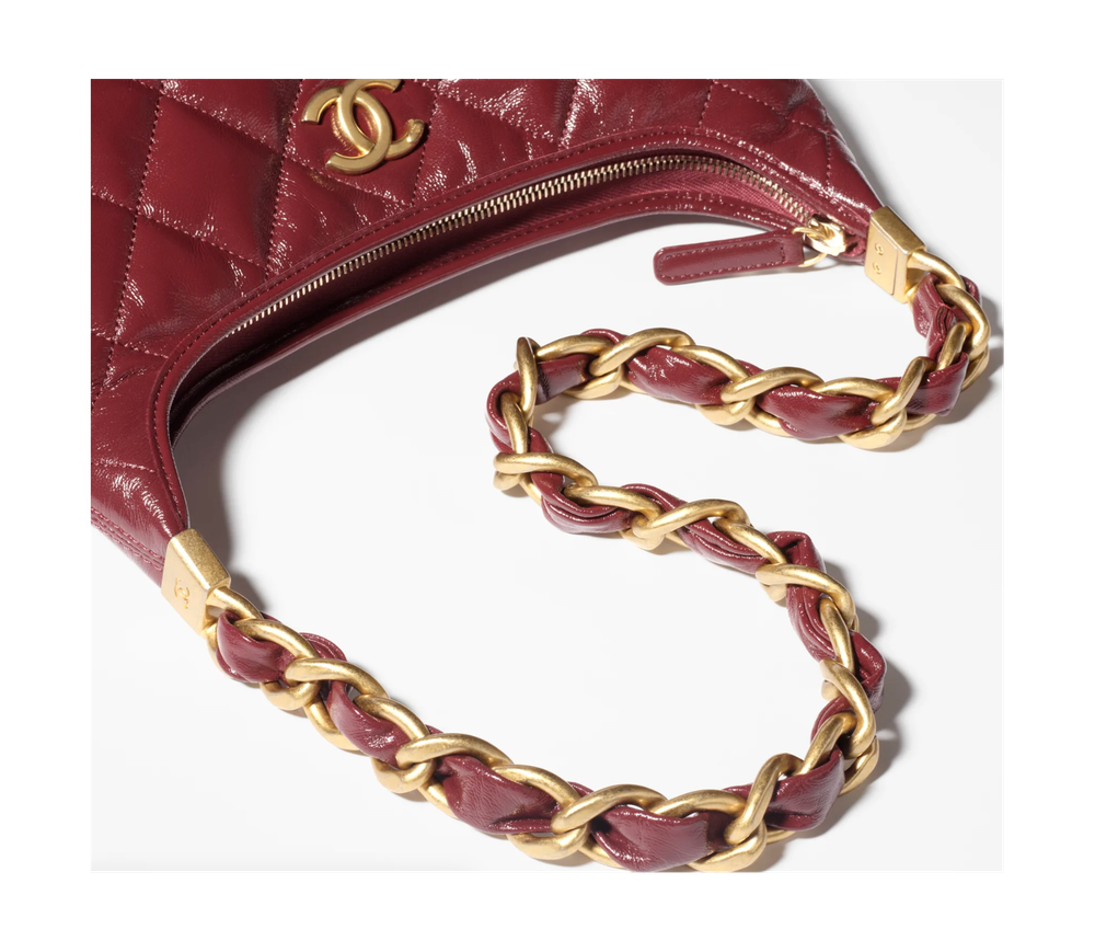 Сумка CHANEL Hobo Burgundy из лакированной овечьей кожи с позолоченной цепью