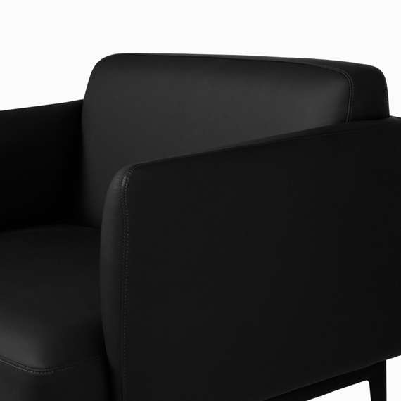 Кресло Bisq, черная кожа