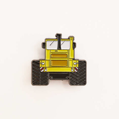 Значок трактор Кировец