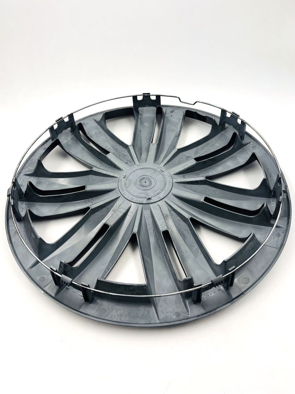 Колпаки на колеса гибкие черные с эмблемой R17 4 шт