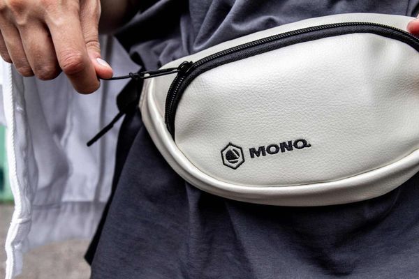 Сумка поясная MONQ Small Buddha Искусственная кожа Жемчужная - фото 6