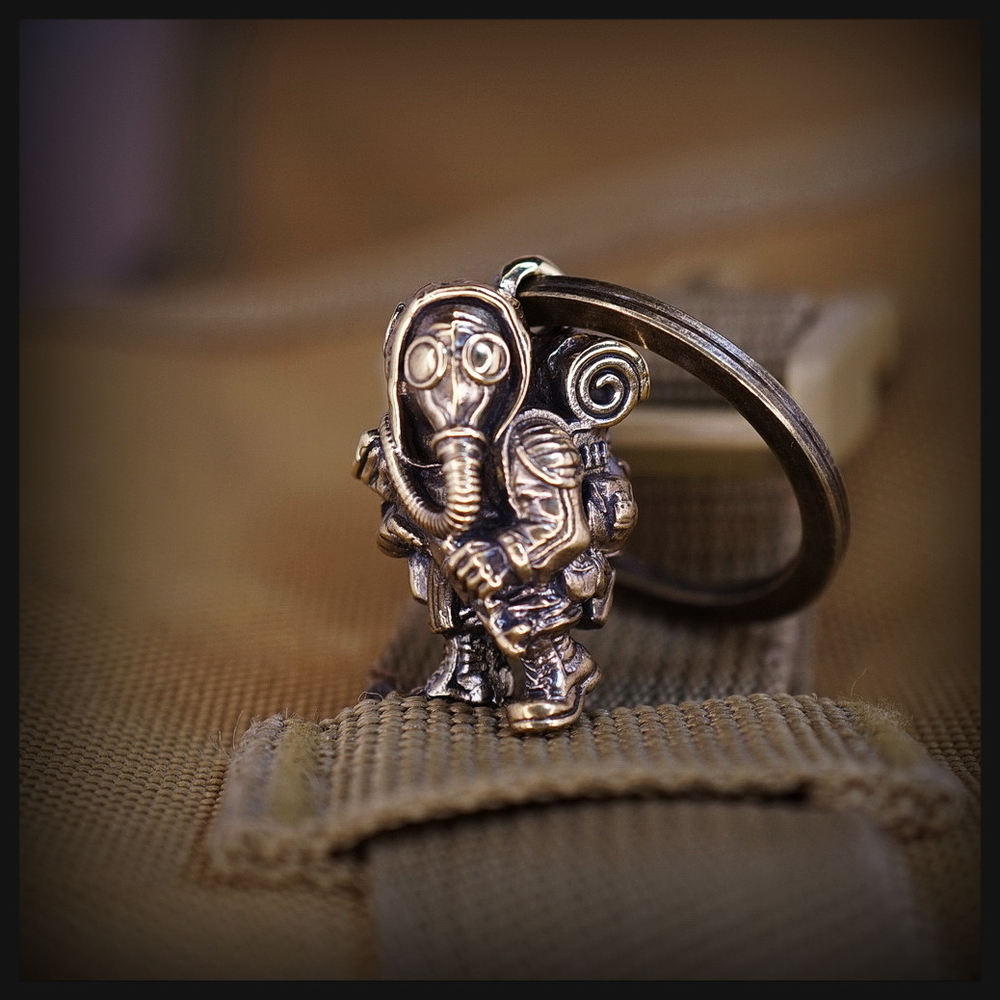 Брелок для ключей "Сталкер" , латунь