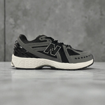 New Balance 1906R • Black Gray