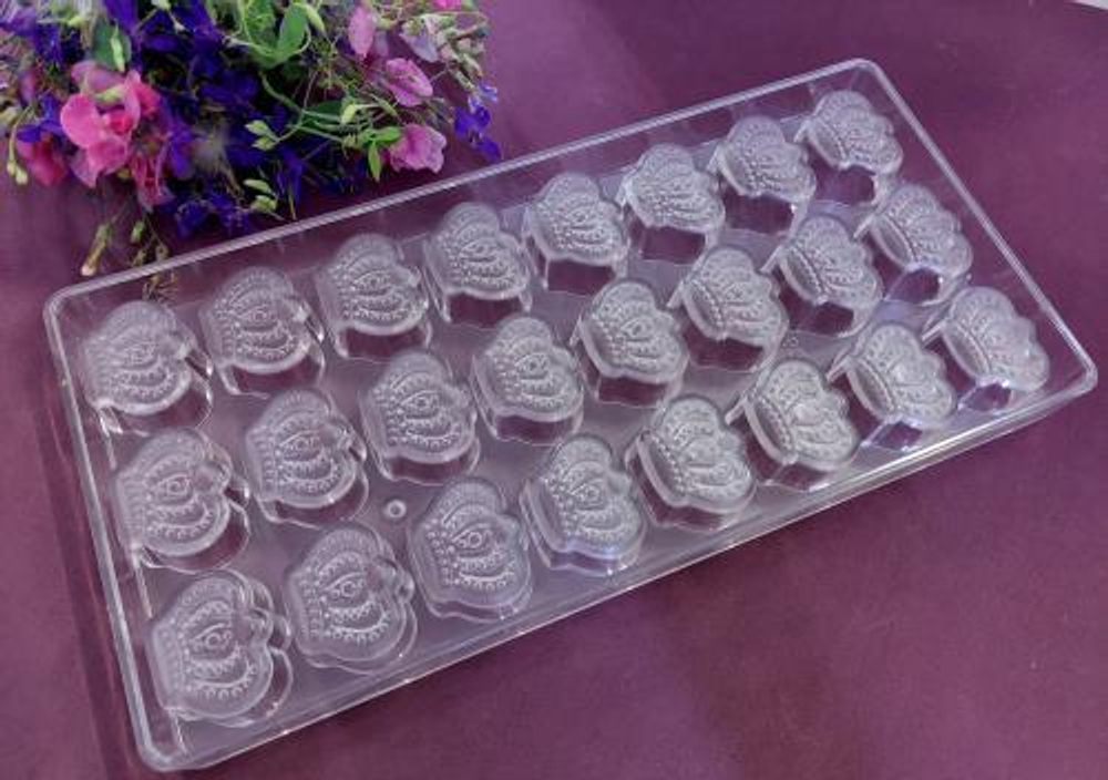 Форма для конфет поликарбонатная "Корона 24в1"