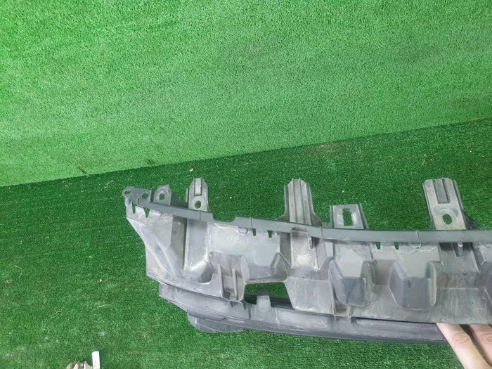 Решетка переднего бампера Porsche Cayenne 3 17-23