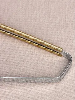 Скребок для чистки одежды, ковров, мебели, 16,5×12,5 см, ручка сосна