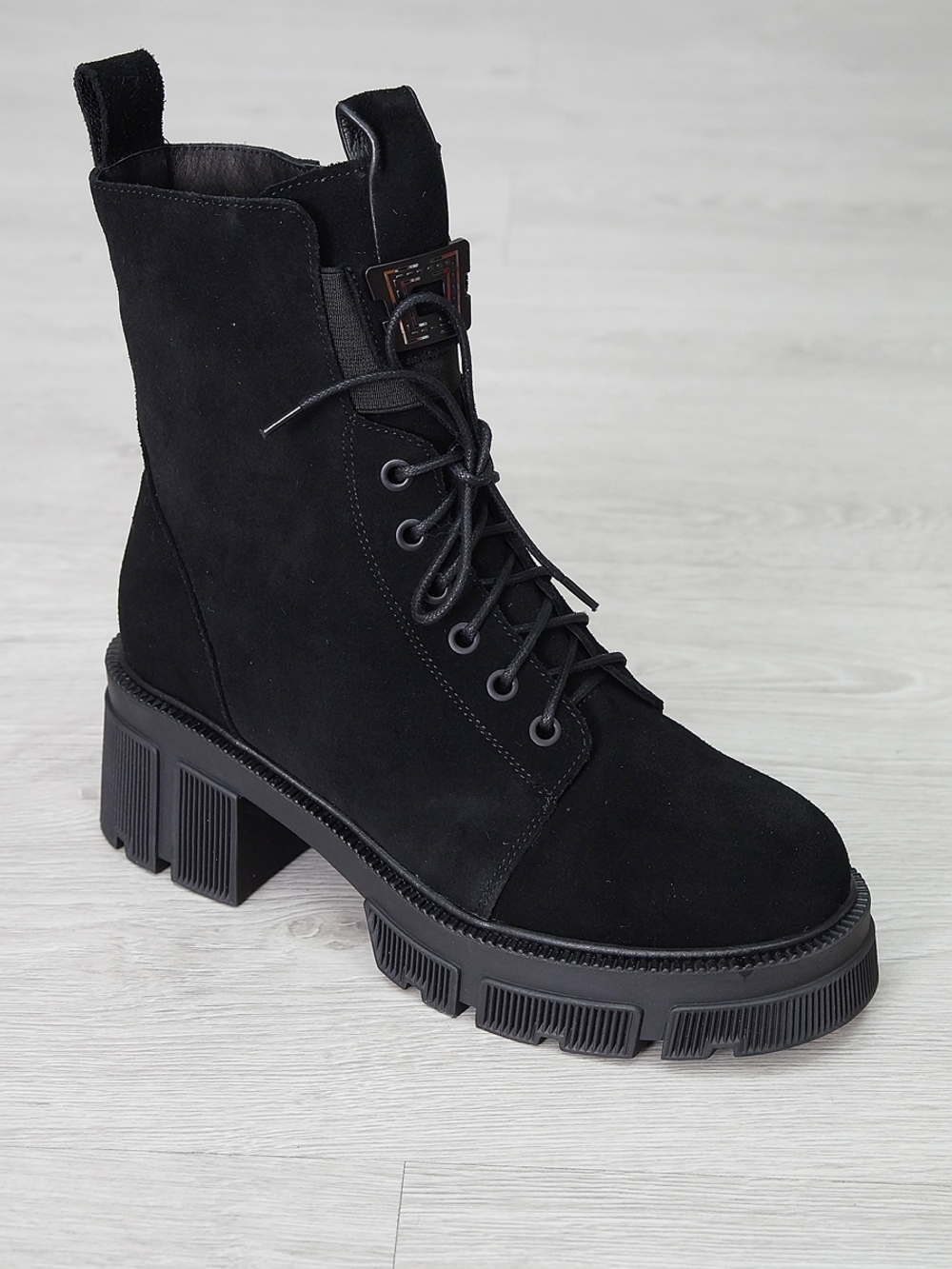 Ботинки женские зимние