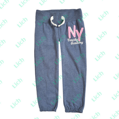 Брюки детские трикотажные с аппликацией букв и надписями