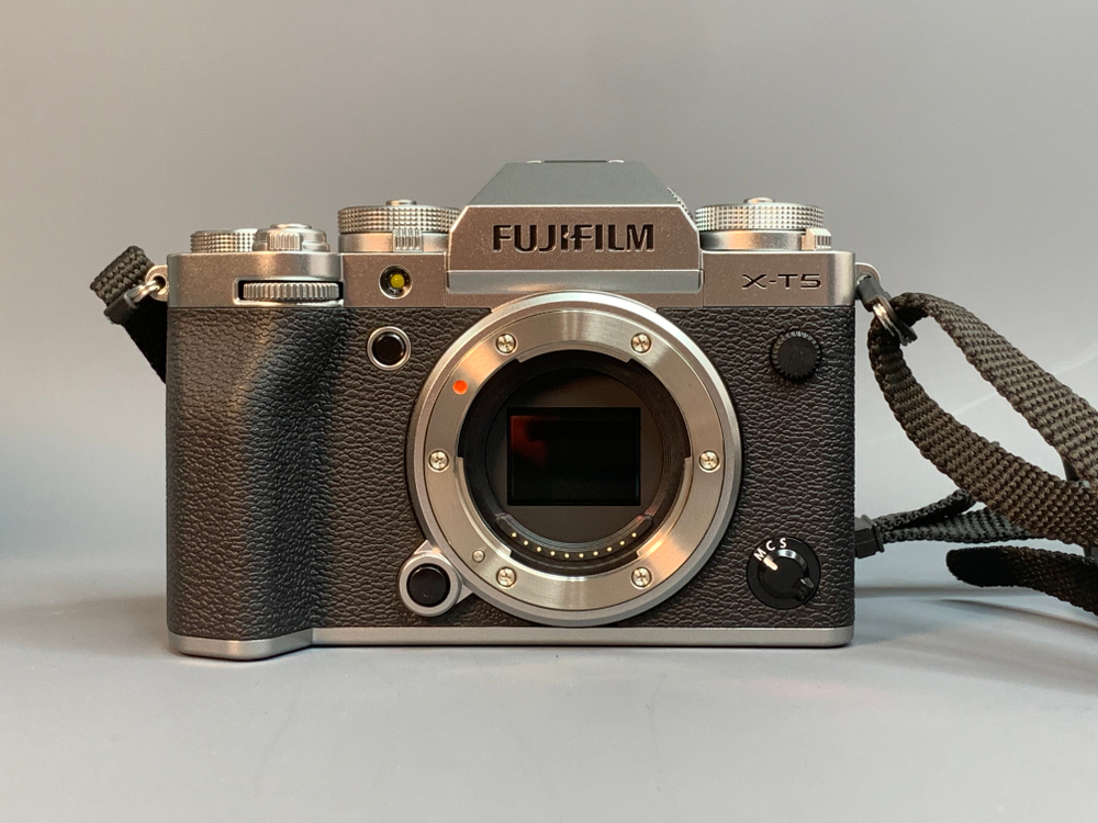 Fujifilm X-T5 80 кадров