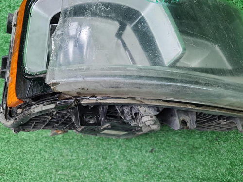 Фара правая Scania R-Series (2016-н.в.) галоген