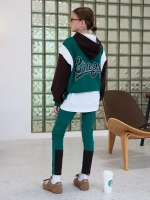 Спортивный костюм для девочки в школу