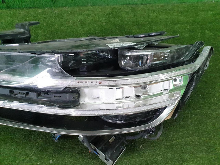Битая Фара левая Genesis G80 2 (2020-2024) LED