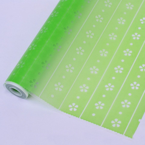 Пленка матовая с рисунком "Цветы" Светло-салатовая
