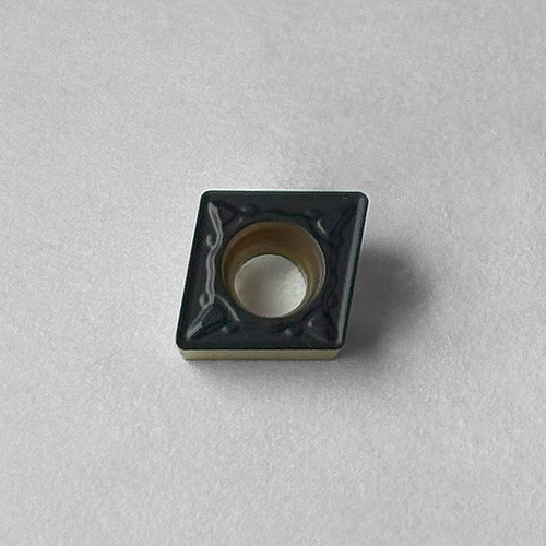 CCMT060204-GM FE1230  Пластина токарная