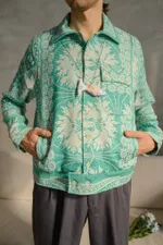 Купить Куртка Soeurs Укороченная с Крупными Белыми Цветами/White Flowers Cut Jacket голубая Куртка Soeurs Укороченная с Крупными Белыми Цветами/White Flowers Cut Jacket голубая