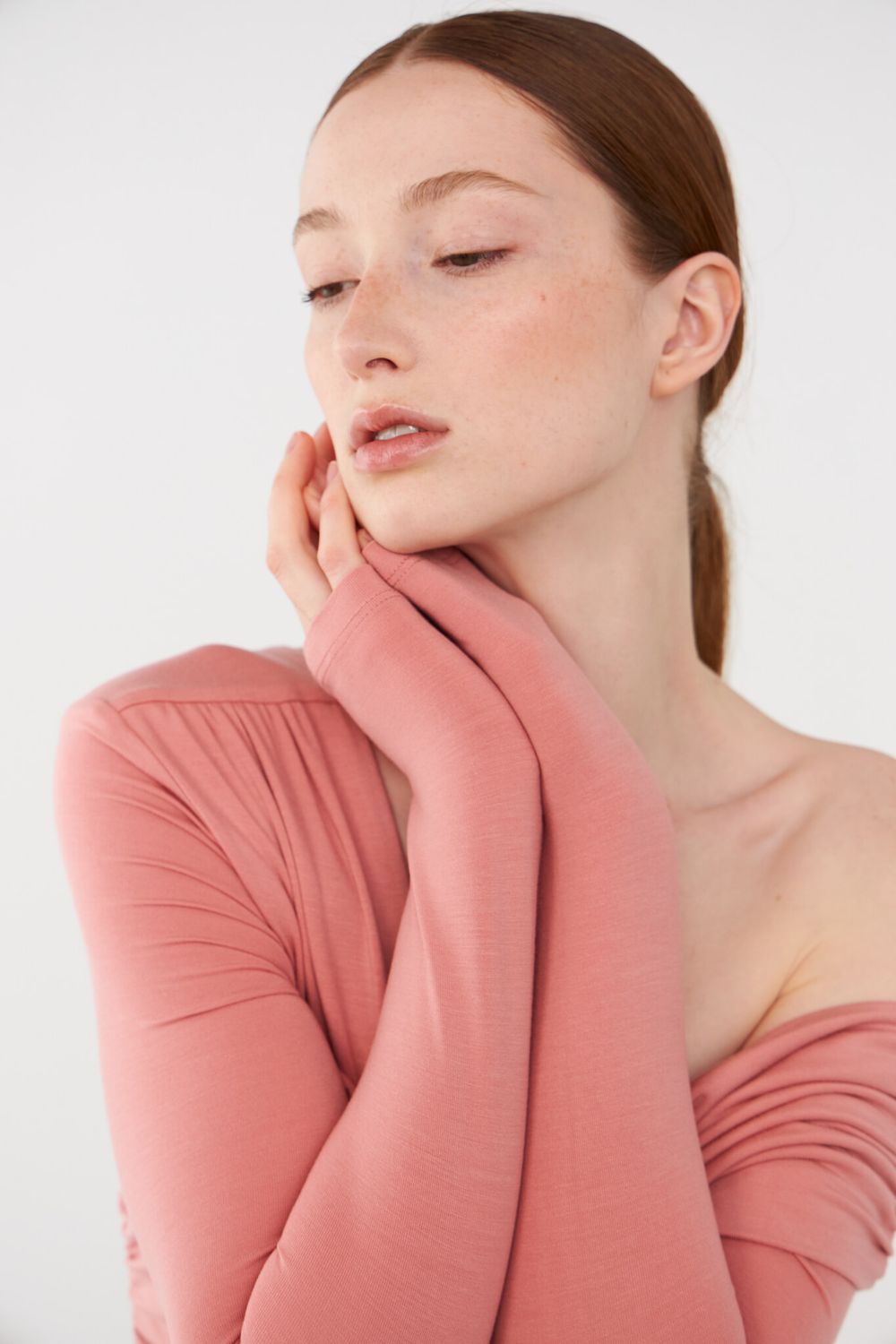 ТОП-БОДИ НА ОДНО ПЛЕЧО, ПУДРОВЫЙ РОЗОВЫЙ