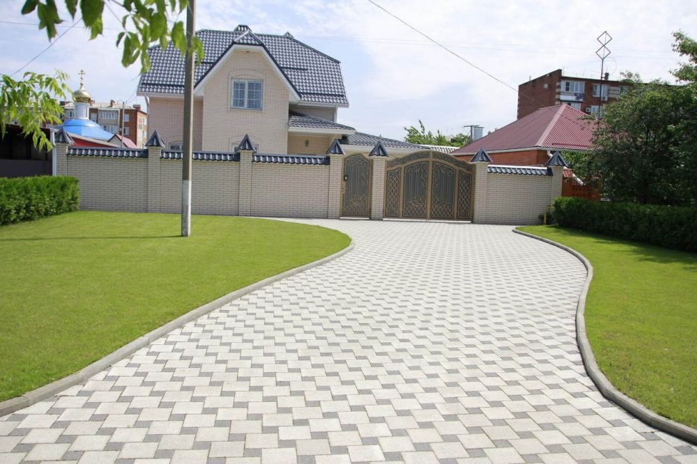 Гранитная тротуарная плитка КВАДРАТ - А.3.К.4 Листопад гранит Антрацит