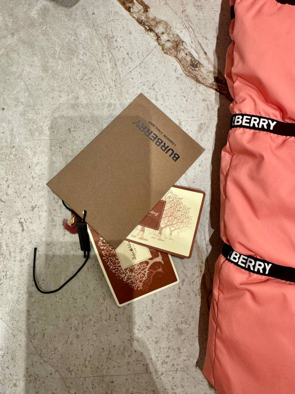 Пуховик Burberry