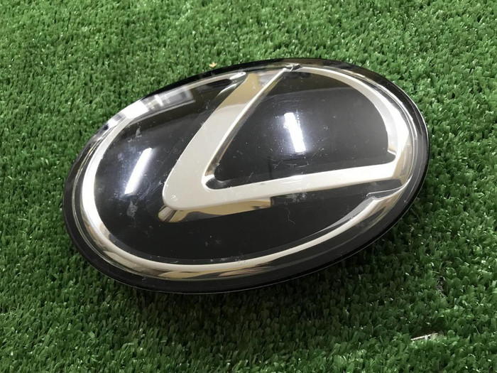 Эмблема решетки радиатора Lexus RX 4 (2019-2022)