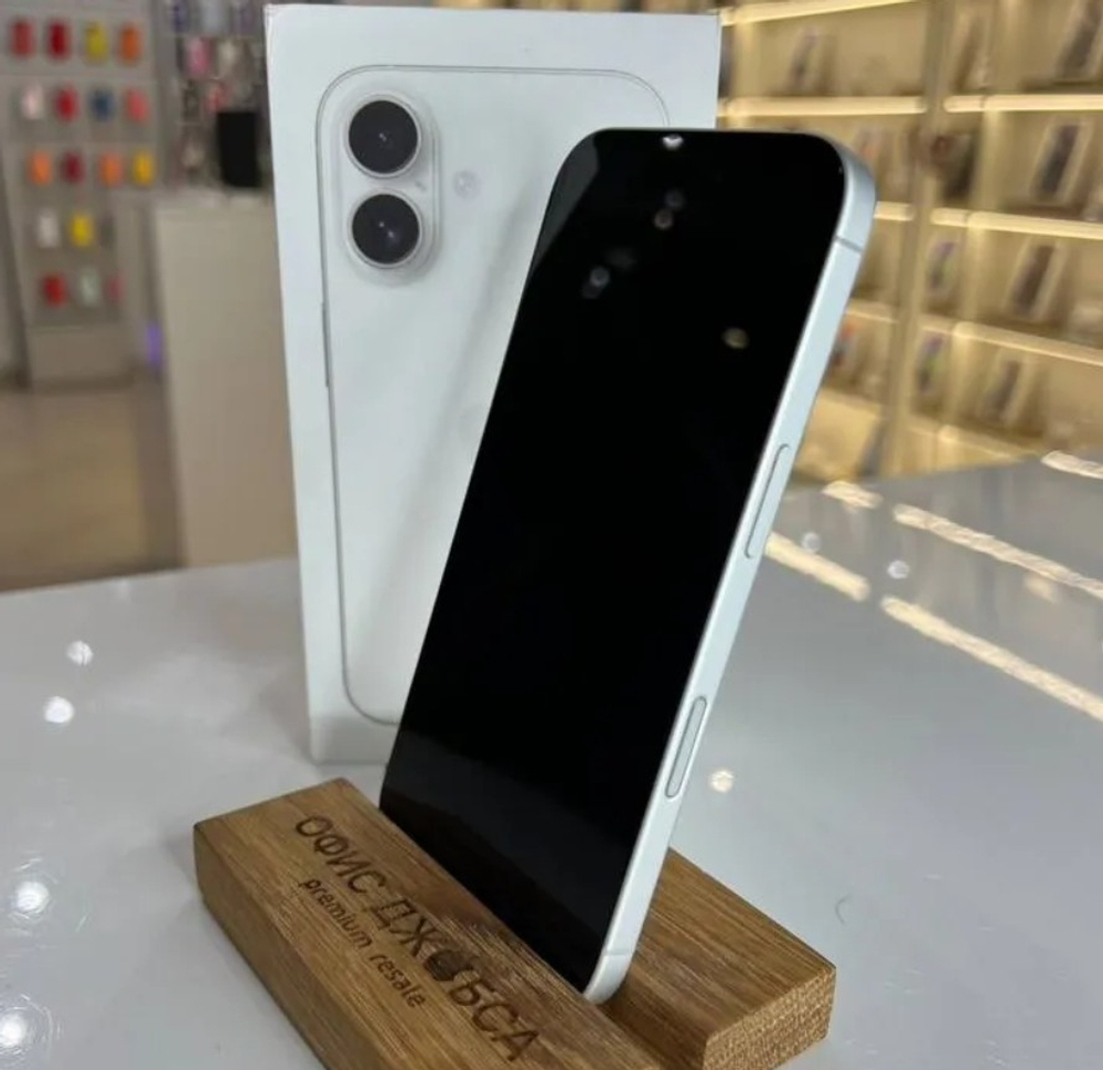 iPhone 16, 128 ГБ б/у