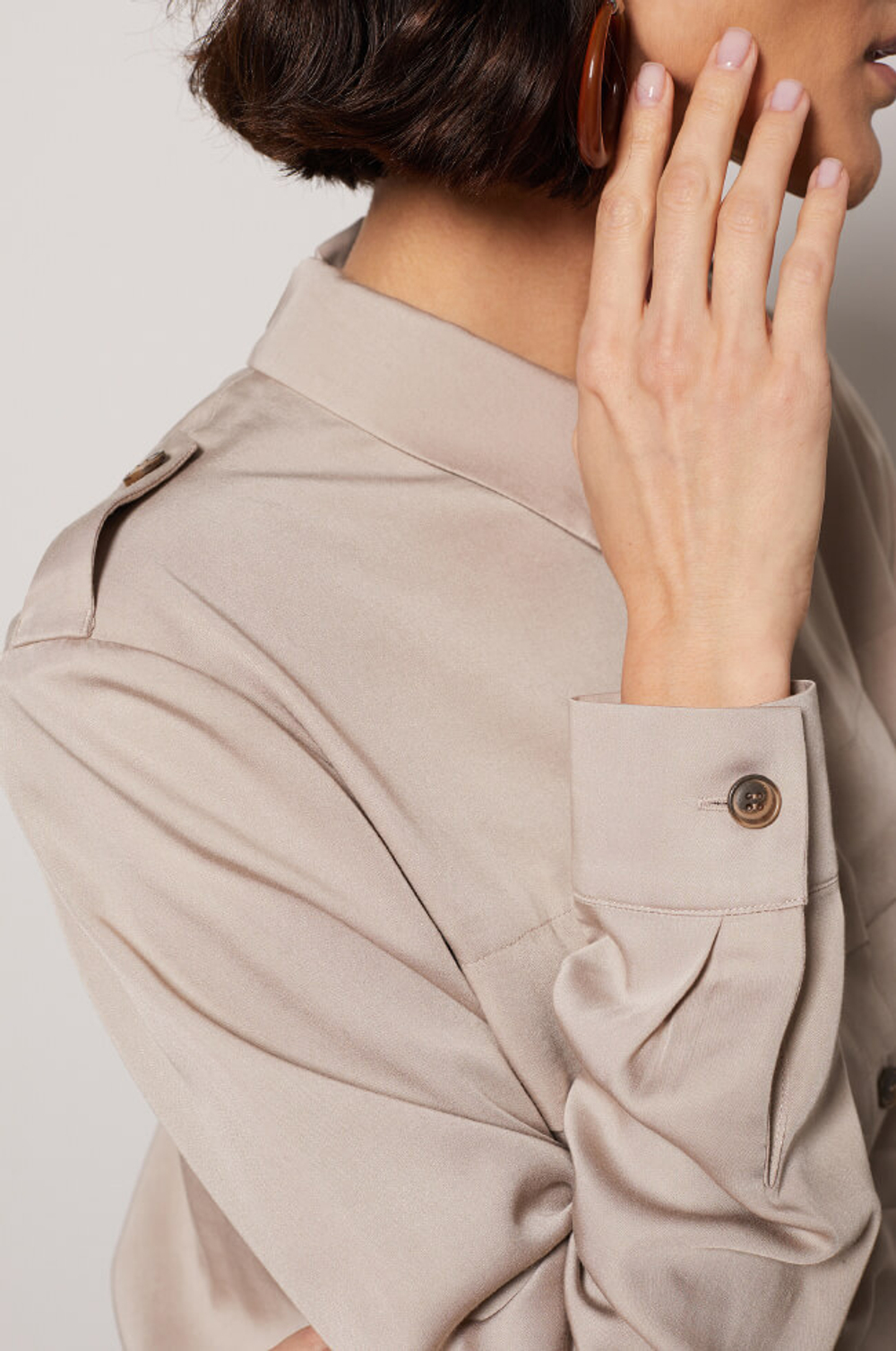 22320 Блузка женская (пепельно-бежевый)