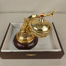 Икорница на яшме "Осетр" (Златоуст)