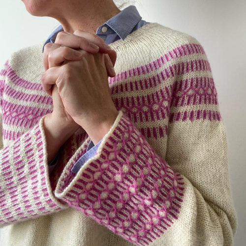 Описание по вязанию пуловера спицами "Bloom"