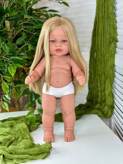 Кукла Manolo Dolls виниловая Carabonita без одежды 47см (7313A1)