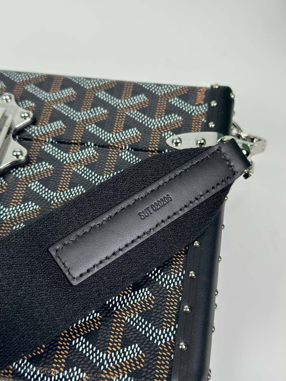 Мессенджер сундук Goyard