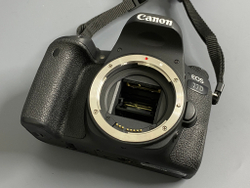 Canon EOS 77D 1800 кадров