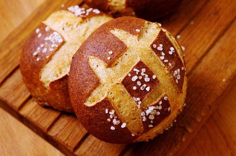 Цельнозерновые булочки из венского теста на закваске