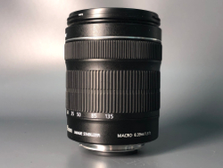 Canon EF-S 18-135mm 3.5-5.6 IS STM