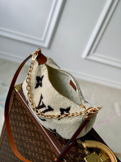 Louis Vuitton Over The Moon