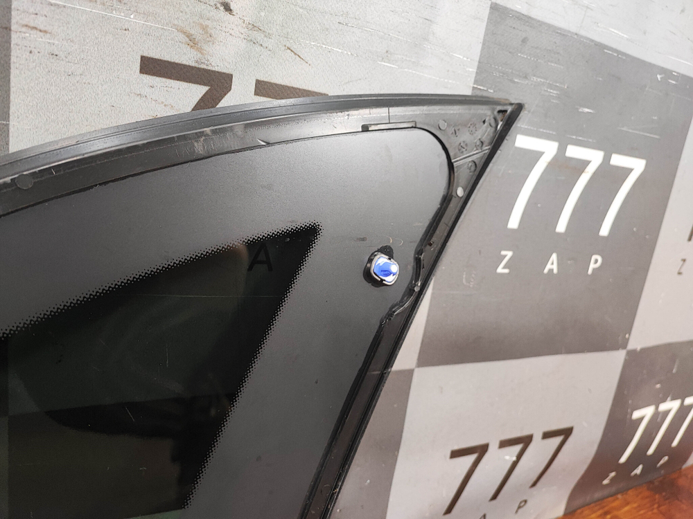 Стекло багажника левое Mercedes GLC (X253) 15-нв Б/У Оригинал A2536703701