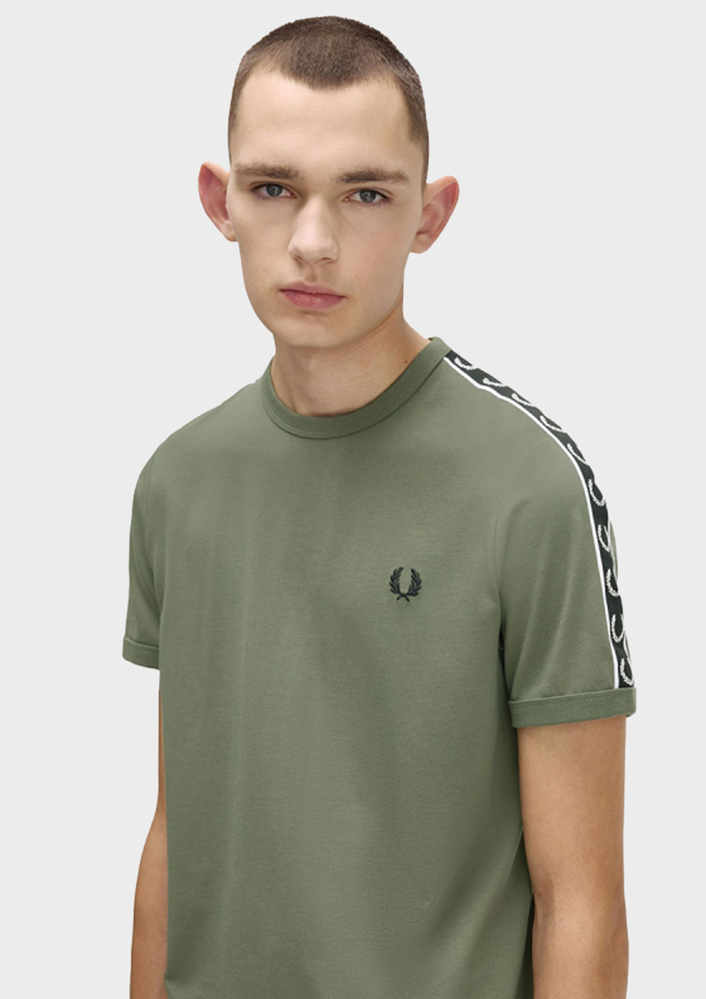 Футболка FRED PERRY Contrast Tape Ringer T-Shirt
