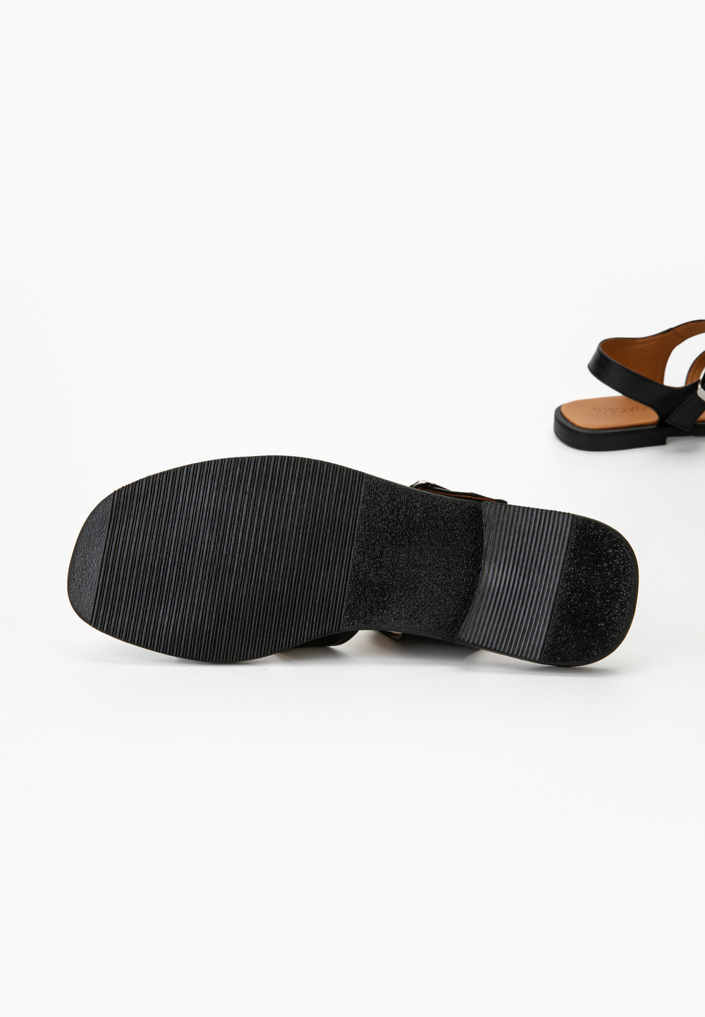 Босоножки // Susan // Black