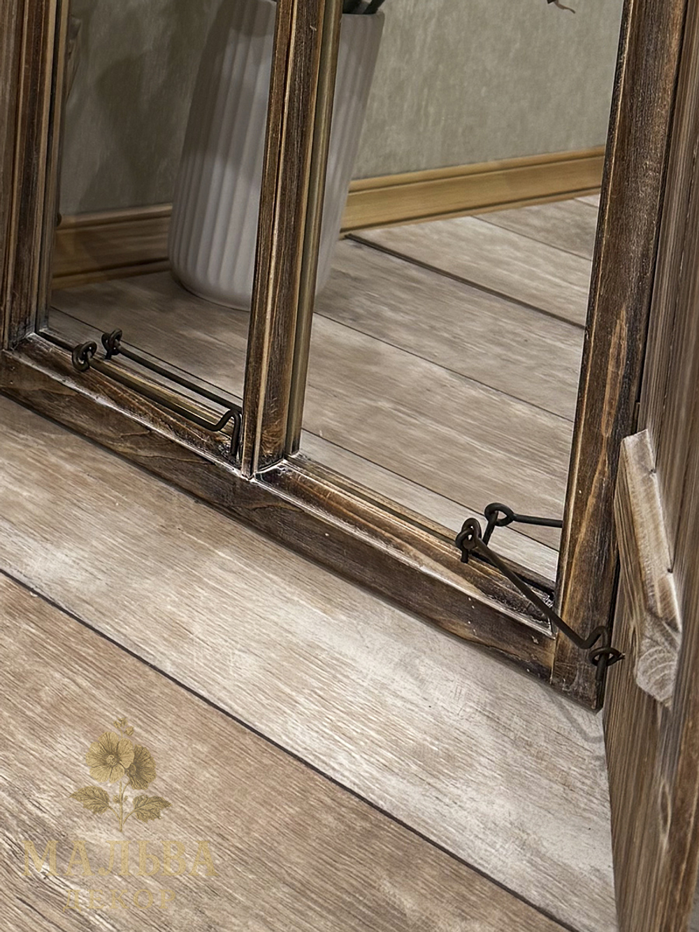 Зеркало "Окно" коричневое 42x4x77 см