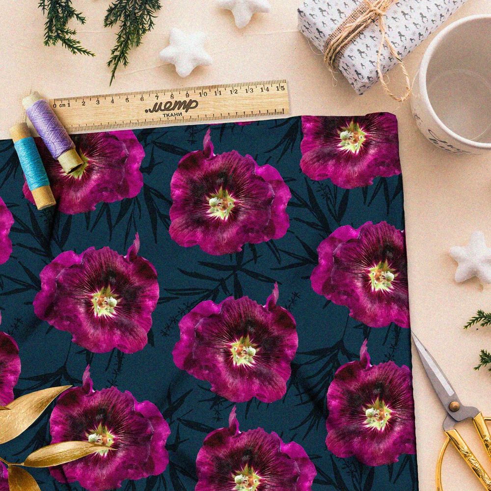 Ткань бифлекс реалистичные сиреневые петуньи на тёмно-зелёном фоне