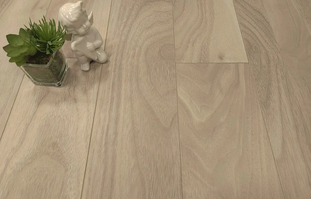 HDF Ламинат FLOORFORT Орех Говард 19023-18