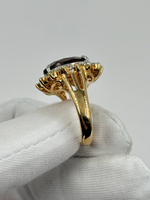 Кольцо с коричневым кристаллом