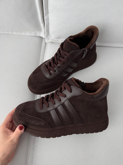 Кеды из натуральной замши