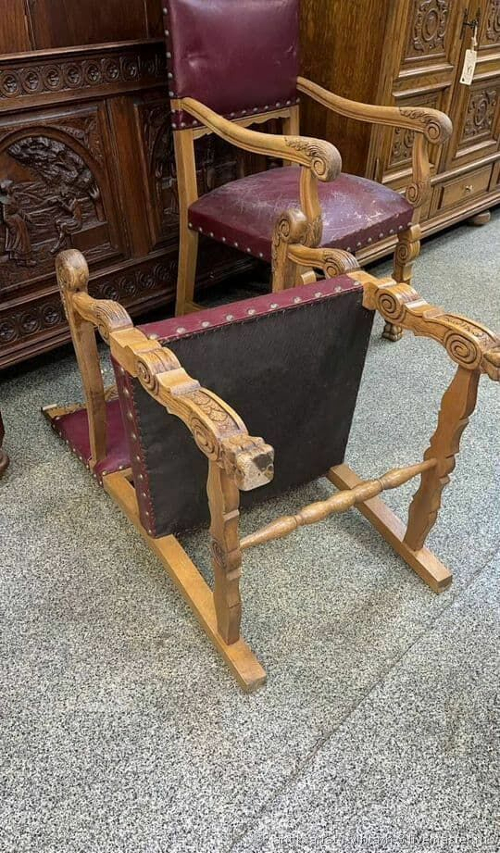 Старинные кресла 2 шт